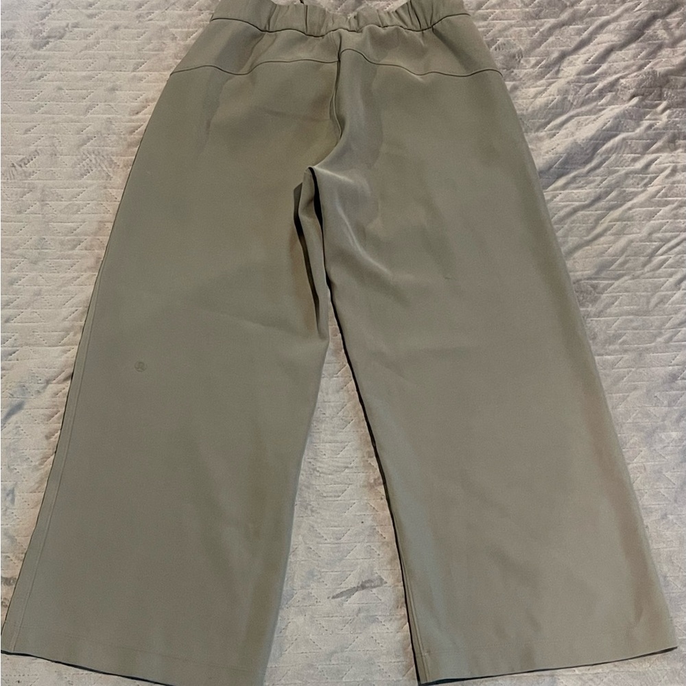 Lululemon pants‎ women’s size 6 green pre-owned condition - Picture 2 of 10